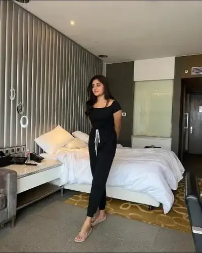 Call Girls Service in Tiswadi